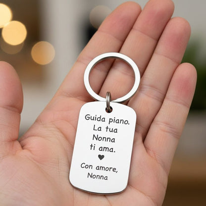 Portachiavi “Guida Piano” – Un Messaggio d’Amore dalla Nonna - UniqueThoughtful