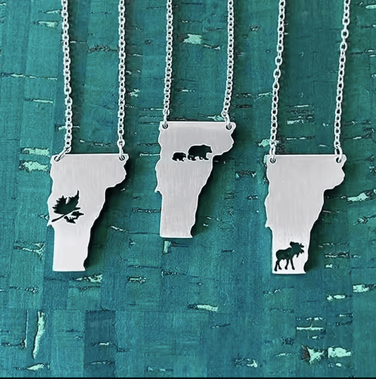 Stainless Steel Bear Family MAMA Necklace - UniqueThoughtful